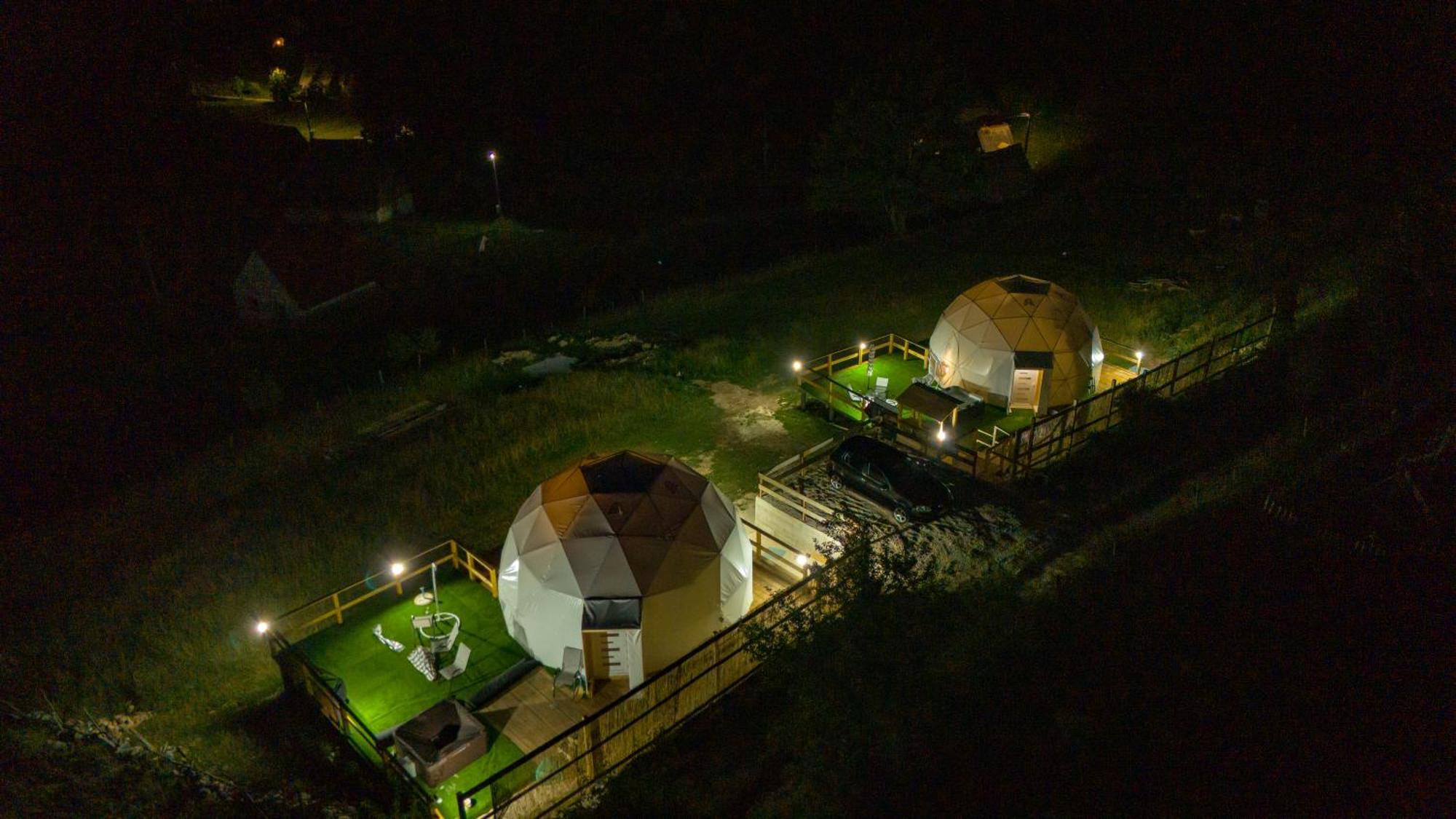 מלון זבליאק Durmitor Glamp מראה חיצוני תמונה